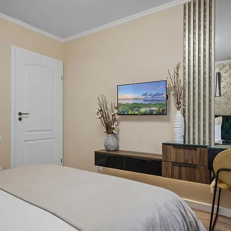 Awesome * بوخارست